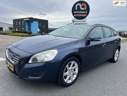 Blauw Gebruikt 2012 Volvo V60 Momentum Stationwagen | € 4.299 (Eerlijke prijs)