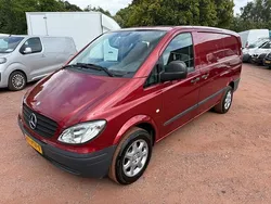 Rood Gebruikt 2008 Mercedes Vito MPV | € 5.950 (Eerlijke prijs)