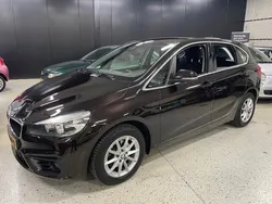 Bruin, metallic lak Gebruikt 2015 BMW 216 MPV | € 12.750