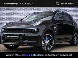 Zwart Gebruikt 2023 Lynk & Co 01 SUV | € 27.894 (Eerlijke prijs)
