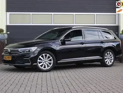 Zwart, metallic lak Gebruikt 2021 VW Passat Business Stationwagen | € 23.700 (Eerlijke prijs)