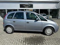 Grijs Gebruikt 2003 Opel Meriva MPV | € 1.950 (Eerlijke prijs)