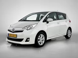 Wit Gebruikt 2011 Toyota Verso-S MPV | € 10.945 (Duur)