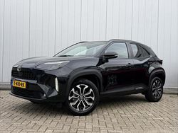 Zwart Gebruikt 2023 Toyota Yaris Hybrid Limited SUV | € 26.999