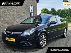 Zwart Gebruikt 2008 Opel Vectra GTS Excellence Hatchback | € 3.450 (Eerlijke prijs)