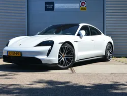Wit Gebruikt 2021 Porsche Taycan 4S Performance Package Sedan | € 74.999 (Eerlijke prijs)