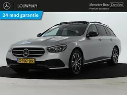 Grijs Gebruikt 2022 Mercedes E300 Luxury Stationwagen | € 39.950 (Eerlijke prijs)