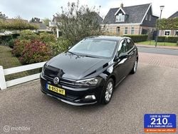 Zwart Gebruikt 2018 VW Polo Highline Hatchback | € 12.950 (Eerlijke prijs)