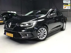 Zwart Gebruikt 2017 Renault Mégane IV Zen Hatchback | € 12.750