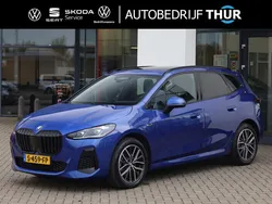 Blauw, metallic lak Gebruikt 2023 BMW 230 Comfort Edition Stationwagen | € 46.950 (Duur)