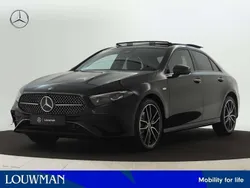Grijs, metallic lak Nieuw 2025 Mercedes A250 Business Sedan | € 50.626 (Eerlijke prijs)