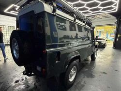 Groen Gebruikt 2002 Land Rover Defender Van | € 19.500