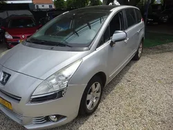 Grijs Gebruikt 2011 Peugeot 5008 MPV | € 1.495 (Super prijs)