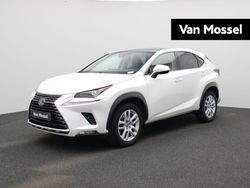 Wit Gebruikt 2021 Lexus NX300h Luxury Line SUV | € 40.900