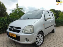 Grijs Gebruikt 2006 Opel Agila Hatchback | € 999 (Goede deal)