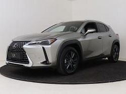 Sonic titanium metallic (grijs metallic) Gebruikt 2025 Lexus UX 300e SUV | € 41.950