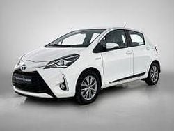 Wit Gebruikt 2017 Toyota Yaris Design Hatchback | € 14.945 (Eerlijke prijs)
