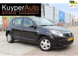 Zwart Gebruikt 2011 Dacia Sandero Hatchback | € 1.975 (Goede deal)