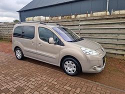 Beige Gebruikt 2010 Peugeot Partner Tepee MPV | € 4.250 (Eerlijke prijs)