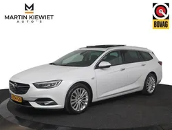 Wit, metallic lak Gebruikt 2017 Opel Insignia Innovation Stationwagen | € 15.950 (Eerlijke prijs)