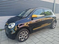 Zwart Gebruikt 2020 Renault Twingo Collection Hatchback | € 7.999 (Eerlijke prijs)