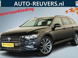 Grijs Gebruikt 2023 VW Passat Business Stationwagen | € 26.900 (Eerlijke prijs)