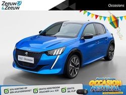 Vertigo blue (donker blauw) Gebruikt 2022 Peugeot e-208 GT Hatchback | € 20.435 (Iets duurder)