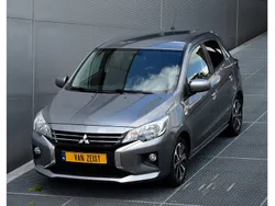 Grijs, metallic lak Gebruikt 2022 Mitsubishi Space Star Hatchback | € 14.949 (Iets duurder)