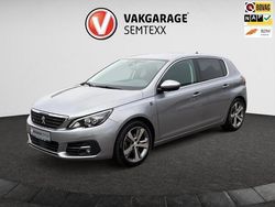 Grijs Gebruikt 2020 Peugeot 308 GT-line Hatchback | € 13.950 (Eerlijke prijs)