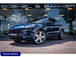 Blauw, metallic lak Gebruikt 2017 Porsche Macan SUV | € 24.900