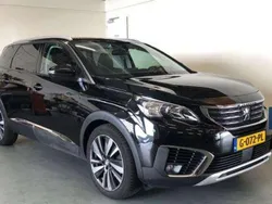 Zwart, metallic lak Gebruikt 2020 Peugeot 5008 Allure MPV | € 15.925 (Goede deal)
