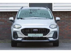Grijs, metallic lak Gebruikt 2022 Ford Fiesta Active Hatchback | € 20.900 (Eerlijke prijs)