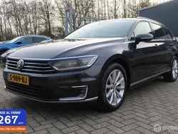 Grijs Gebruikt 2017 VW Passat Highline Stationwagen | € 19.950 (Eerlijke prijs)