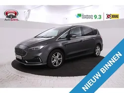 Grijs, metallic lak Gebruikt 2020 Ford S-MAX Titanium MPV | € 24.995