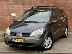 Grijs, metallic lak Gebruikt 2005 Renault Grand Scénic II MPV | € 995 (Eerlijke prijs)