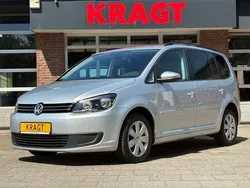 Grijs, metallic lak Gebruikt 2014 VW Touran Edition MPV | € 12.950 (Eerlijke prijs)