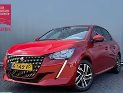 Rood, metallic lak Gebruikt 2019 Peugeot 208 Allure Hatchback | € 11.899 (Iets duurder)