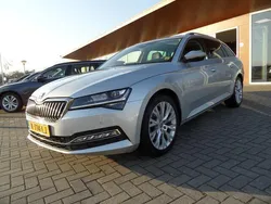 Grijs, metallic lak Gebruikt 2021 Skoda Superb Business Line Stationwagen | € 25.950 (Eerlijke prijs)
