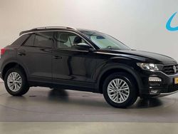Zwart Gebruikt 2020 VW T-Roc Business SUV | € 20.400 (Goede deal)