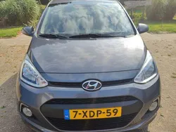 Grijs Gebruikt 2015 Hyundai i10 Hatchback | € 6.950 (Eerlijke prijs)