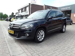 Zwart, metallic lak Gebruikt 2015 VW Tiguan LOUNGE SUV | € 17.250 (Duur)