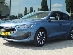 Blauw Gebruikt 2022 Ford Focus Titanium Hatchback | € 19.750 (Eerlijke prijs)