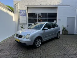 Grijs Gebruikt 2004 VW Polo Comfortline Hatchback | € 1.995 (Eerlijke prijs)