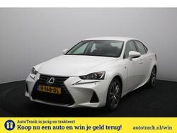 Wit Gebruikt 2020 Lexus IS300h Sedan | € 25.845 (Eerlijke prijs)