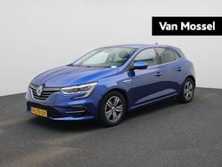 Blauw Gebruikt 2021 Renault Mégane IV Bose Edition Hatchback | € 17.900 (Eerlijke prijs)