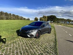 Grijs Gebruikt 2017 Cupra Leon Stationwagen | € 23.000 (Eerlijke prijs)