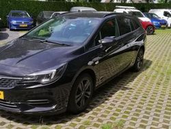 Zwart Gebruikt 2021 Opel Astra Design & Tech Stationwagen | € 15.950 (Eerlijke prijs)