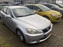Grijs Gebruikt 2010 Lexus IS220d Business Edition Sedan | € 3.450