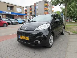 Zwart Gebruikt 2012 Peugeot 107 Active Hatchback | € 3.750 (Eerlijke prijs)