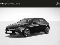 Zwart, metallic lak Nieuw 2025 Mercedes A250 Edition Hatchback | € 37.184